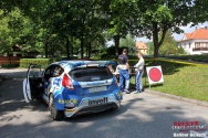 Rallye Český Krumlov: Přeskupení v Jelení zahradě v Českém Krumlově